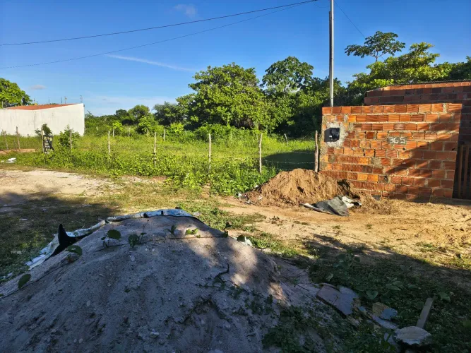 Vendo lotes 6x14m no Robalo, por 30 mil .