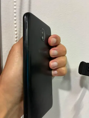 Samsung J4