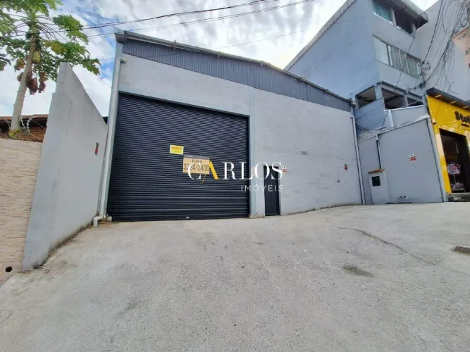 Galpão novo em Nova Vista/BH com 320m² Frente recuada e Escritório