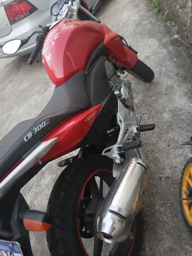 cb 300