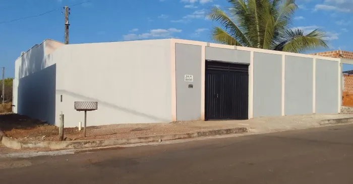Vende-se casa