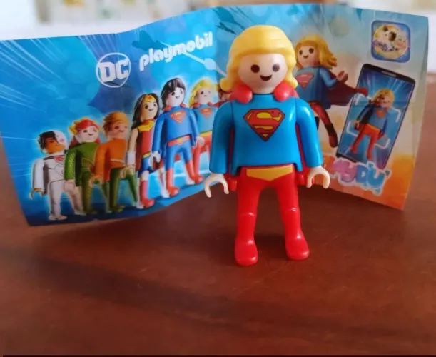 Super Girl - Playmobil Kinder ovo