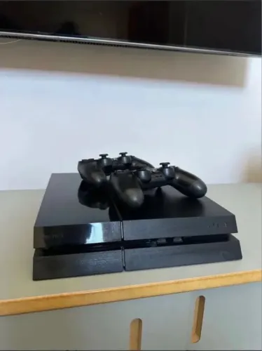 PS4 2TB, aceito troca em pc e volta minha