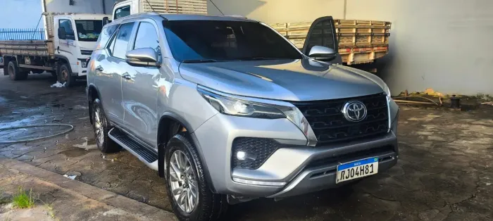 Toyota Hilux SW4 SRX 4X4 2.8 TDI 16V Dies. Aut. 2021