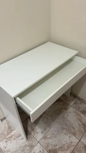 Escrivaninha Branca para Estudo - Ótimo Estado! 