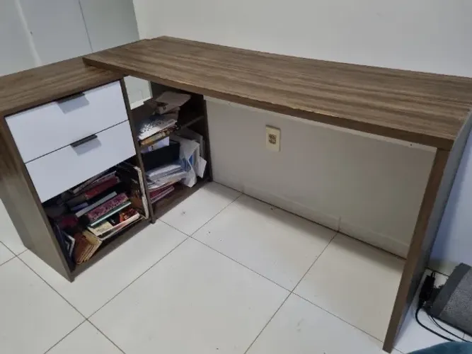 MESA DE ESCRITÓRIO