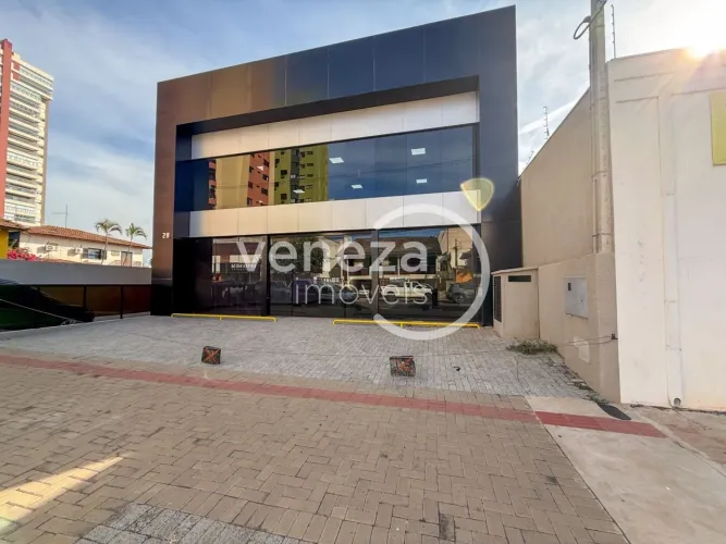 Barracão comercial para alugar, 999 m² no Centro de Cambé/PR