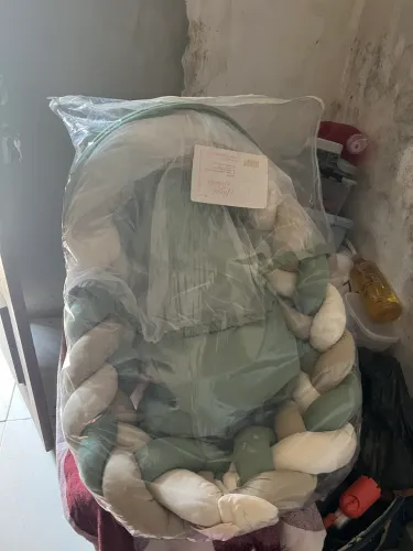 Vende-se ninho de bebê