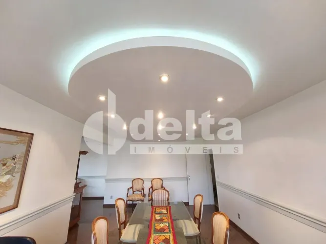 Apartamento disponível para venda no bairro Fundinho em Uberlândia-MG
