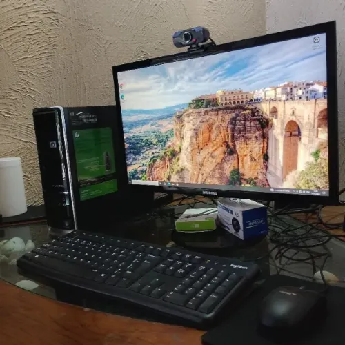 COMPUTADOR COMPLETO: Intel, 4GB RAM, SSD, WebCam + Monitor Samsung 22? FULL HD - PRONTO!
