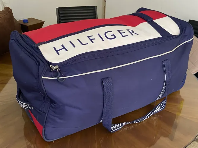 Mala Tommy Hilfiger 32 KG