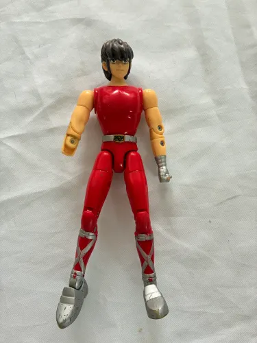 xe (Knights of the Zodiac) lançada  Bandai em 2003