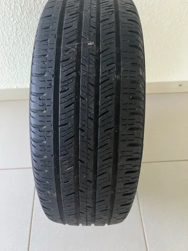 Pneu Continental aro 18 215/55