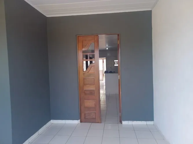 Vende-se uma casa em anadia