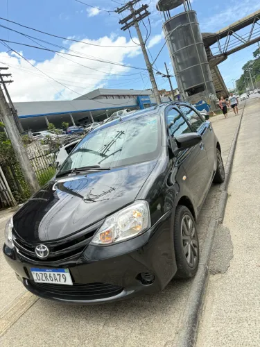 Toyota Etios X 1.3 Flex 16V 5P Mec. 2015