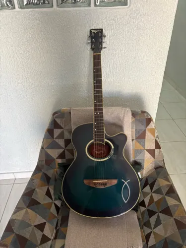 Violão tagima