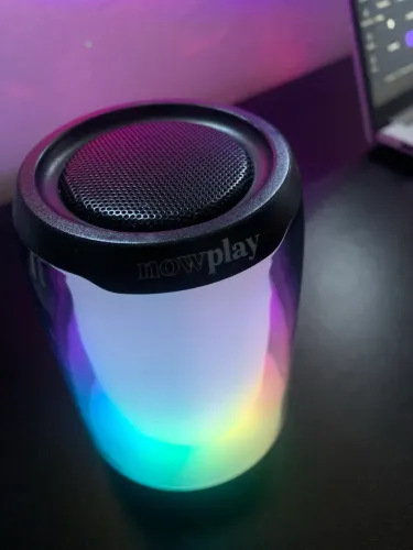 Caixa de Som Bluetooth NowPlay - Marca Portuguesa | LED RGB | Portátil