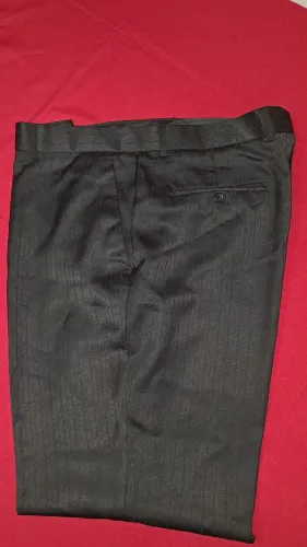 Calça Social premium masculina, (97% Poliéster, 3% Viscose), (Cia doTerno) Bem nova!!