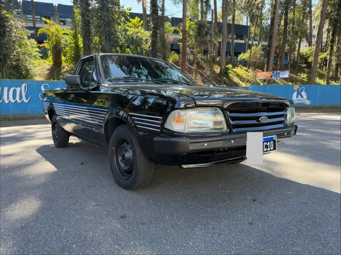 Ford Pampa GL 1.6/ 1.8 (álcool) 1995