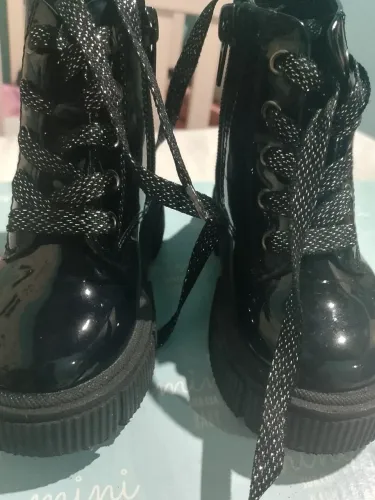 Vendo bota infantil ( menina) 
