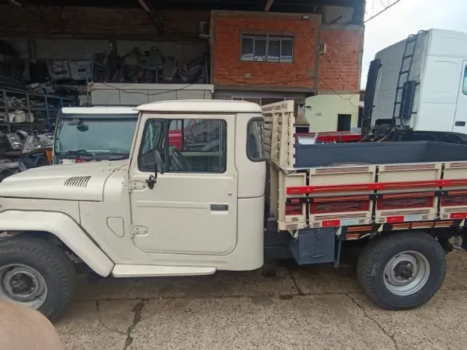 Toyota Band.Picape Chassi Curto Diesel 1986