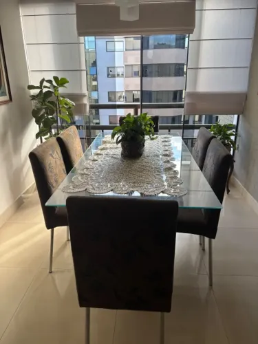 Mesa de Jantar Retangular (6 lugares)