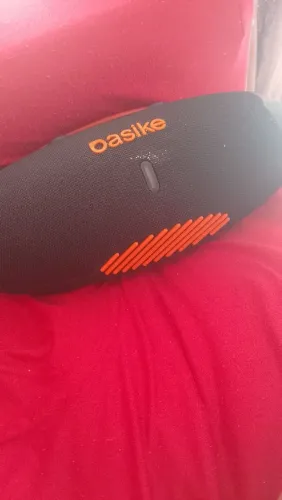 Vendo um som e um relógio 