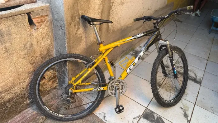 Bicicleta - GT Avalanche 3.0 - Aro 26 | Quadro Alumínio