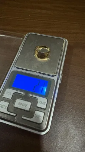 Anel 18k com detalhes em ouro branco