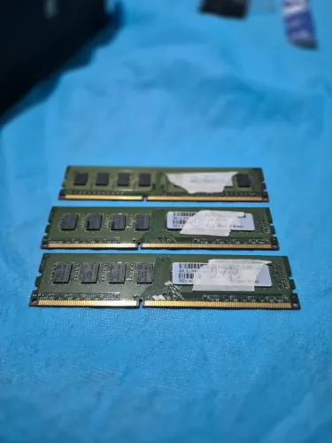 Lote Memória RAM DDR3 para Desktop (3 pentes de 2GB)