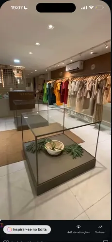 Mesa de centro para loja 