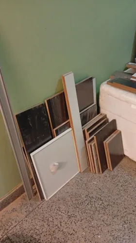 Lote de MDF em pedaços