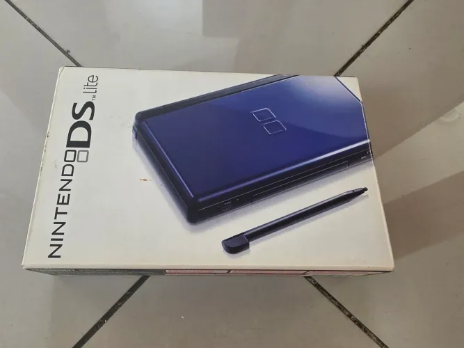 Caixa E Manuais Nintendo Ds Lite
