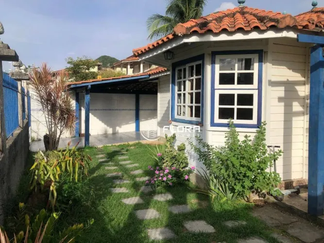 Casa com 2 dormitórios à venda, 130 m² por R$ 580.000,00 - Piratininga - Niterói/RJ