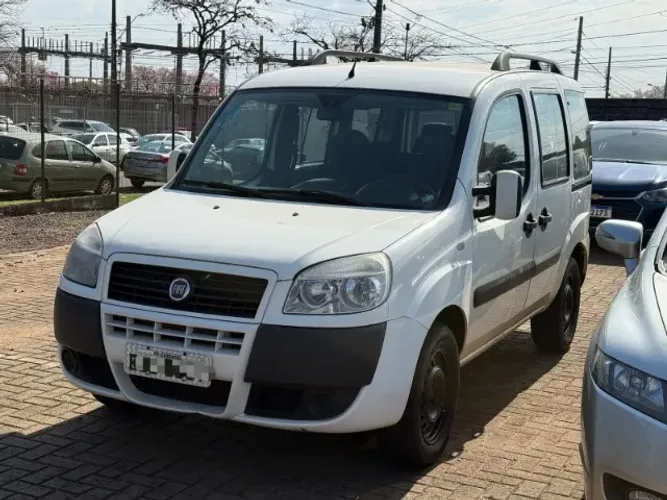 Fiat Doblo Essence 1.8 Flex 16V 5P 2017