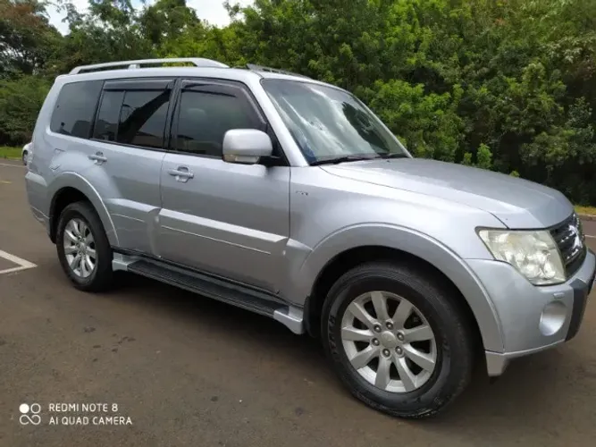 Mitsubishi Pajero HPE Full 3.2 4X4 T.i.dies. 5P AUT 2010