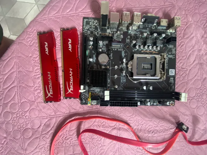 Kit Placa- mãe H61 LGA1155 + 12gb de MEMÓRIA RAM FURY DDR3