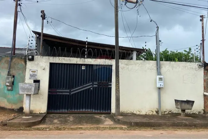 Casa Espaçosa em Jardim Santana, Porto Velho