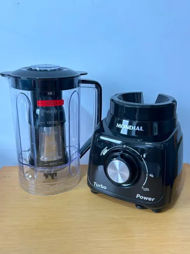 Liquidificador mondial novo