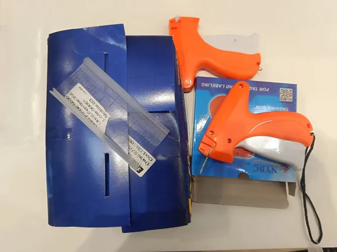 2 Aplicador de pino para roupas + pinos+ agulhas