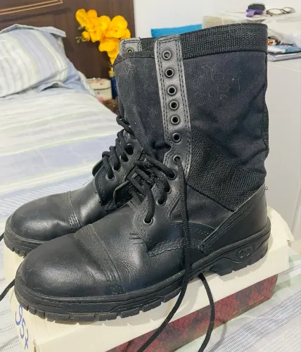 Bota coturno tamanho 38