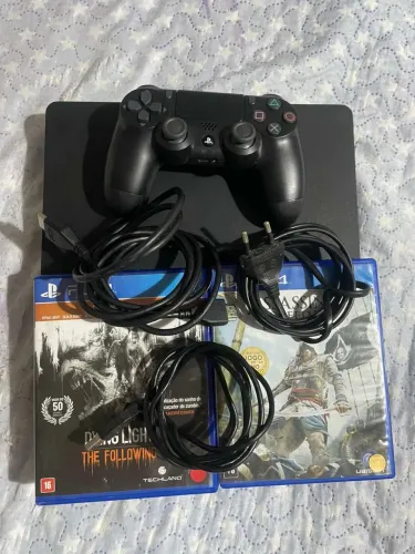 PS4 SLIM 1TB