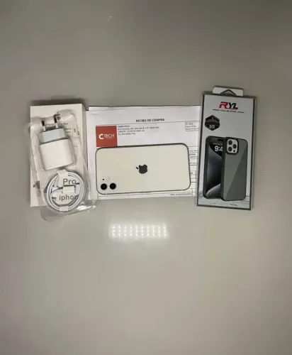 Iphone 11 excelente na caixa 