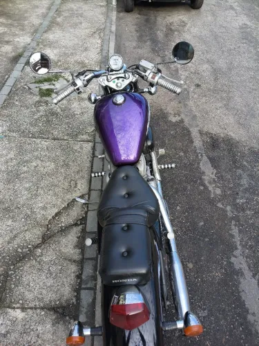 Shadow 600