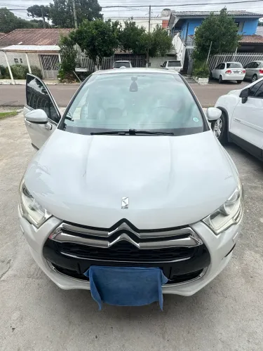 Citroen DS4 1.6 Turbo 16V 5P Aut. 2014