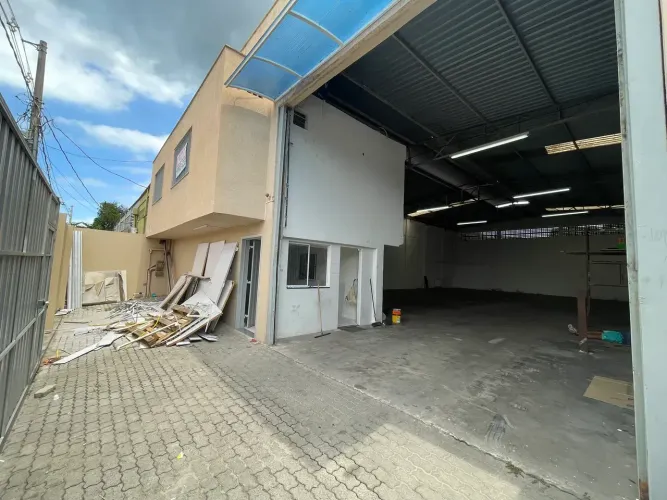 Galpão 378m² em Jardim Limoeiro - Serra/ES