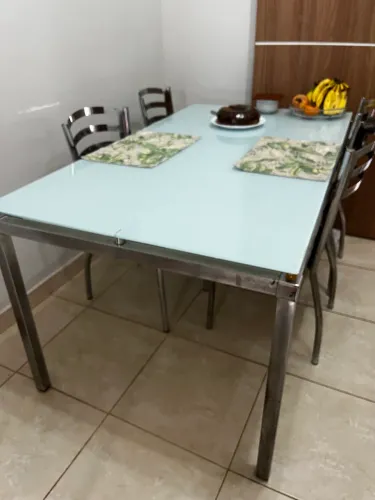 Sala de jantar - 4 cadeiras 