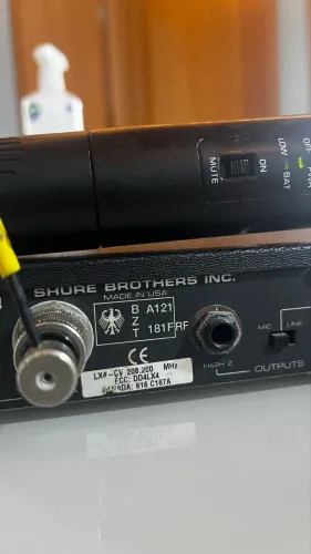 Microfone Sem Fio Shure LX4 Original - Cápsula SM58