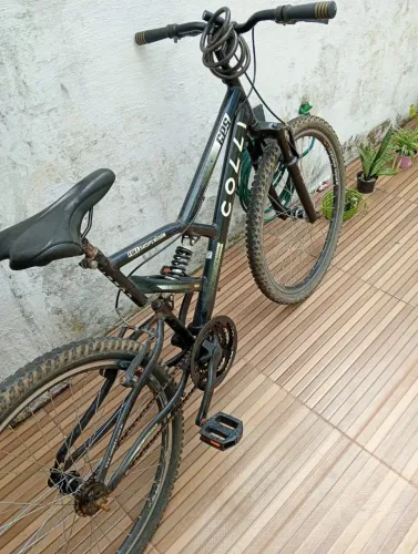 Vendo uma Bicicleta Valor 400