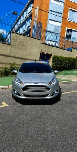 Ford Fiesta SEL 1.6 16V Flex Mec. 5P 2017